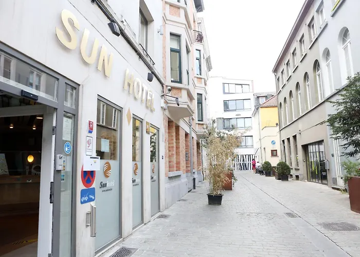 Resort: Sun Hotel